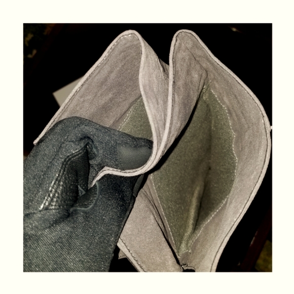 Women's Knee High, Heel Suede Boots - Picture 4 of 5